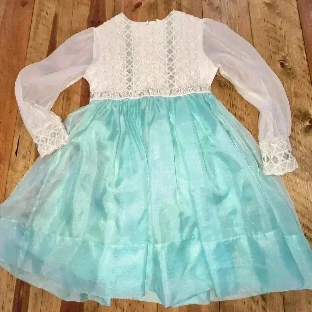 Vintage 1960’s Girls Fancy Party 👗 Dress! C.C brand Amazing Condition